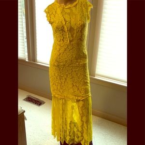 Gorgeous yellow lace dress